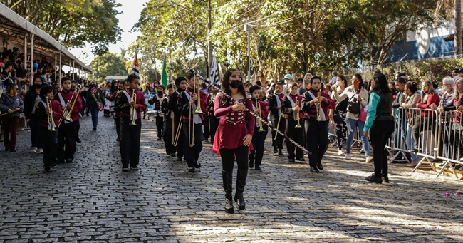 Desfile “meu Bairro Minha Cidade Minha Gente” Celebrará Os 358 Anos De Atibaia Jornal Folha 6814